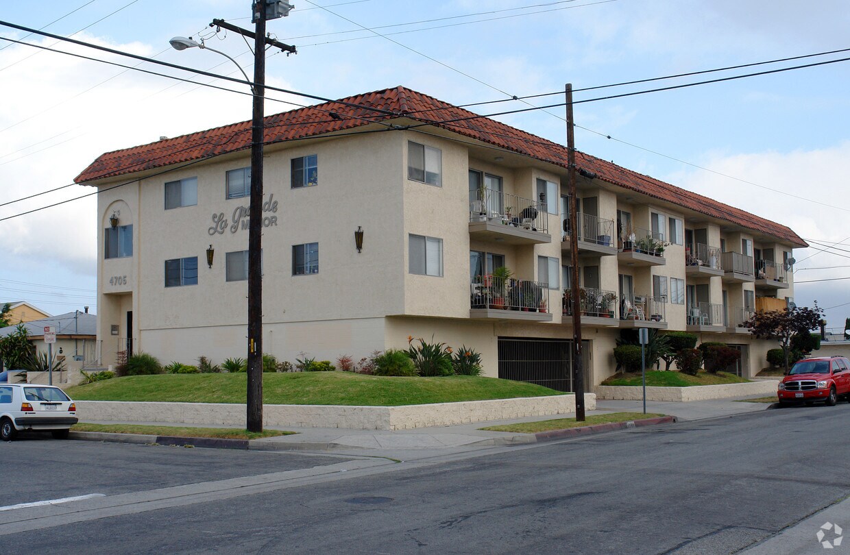 4705 W 152nd St, Lawndale, CA 90260 Apartments in Lawndale, CA