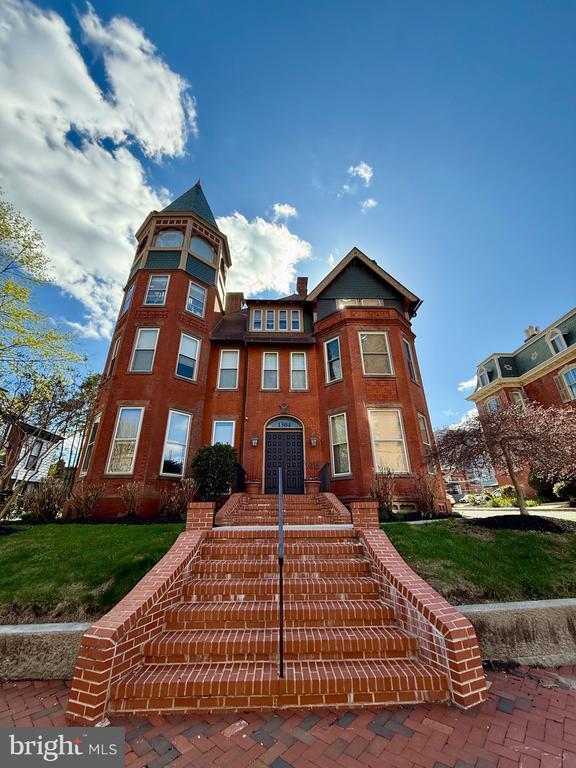 Primary Photo - 1304 Delaware Ave