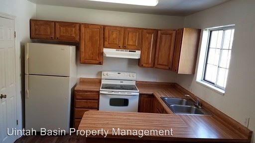 Building Photo - 1550 W 300 S