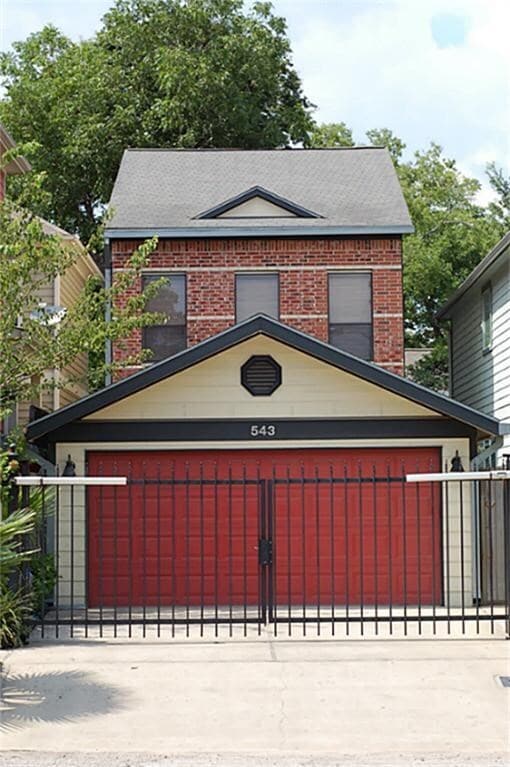 Building Photo - 543 W 16th St