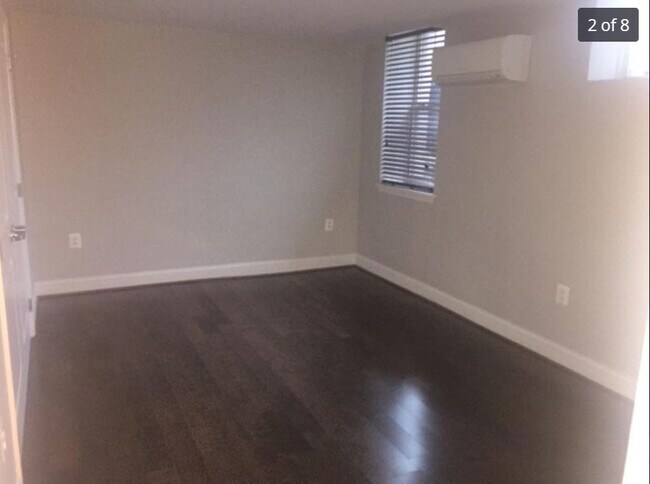 Building Photo - 1831 2nd St NE