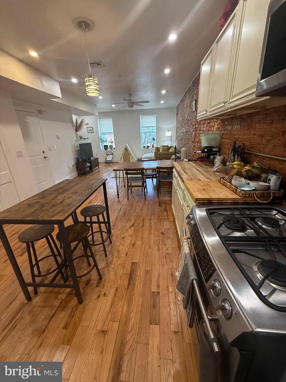 Foto del edificio - 2005 N Mascher St