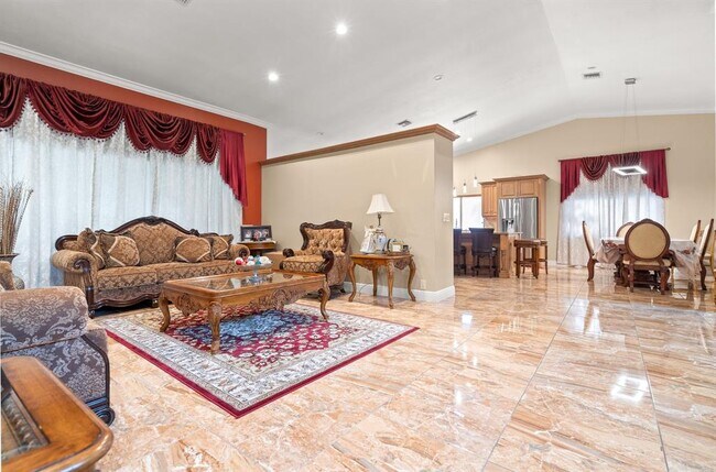 Foto del edificio - 6585 NW 46th St