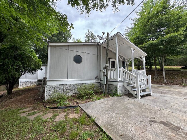 Foto del edificio - Private 3/2.5 Home with bonus room- $1,895