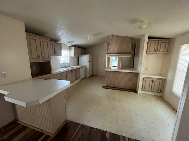 Building Photo - 57 Mimosa St