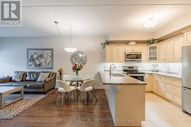 Photo du bâtiment - 4644 Pettit Ave