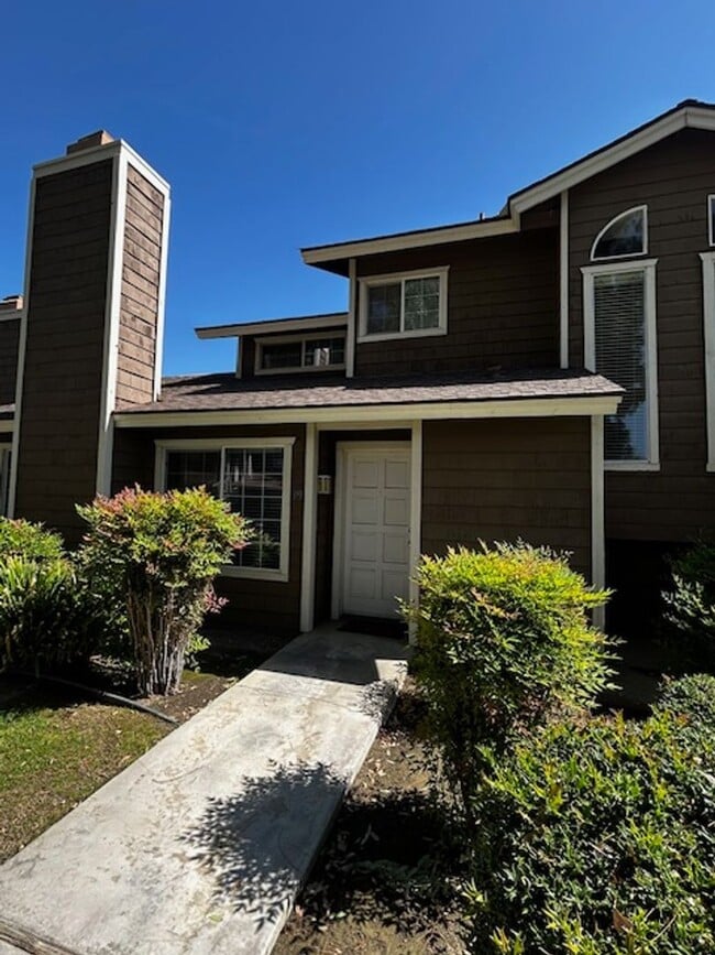 Building Photo - 2601 Ashe Rd