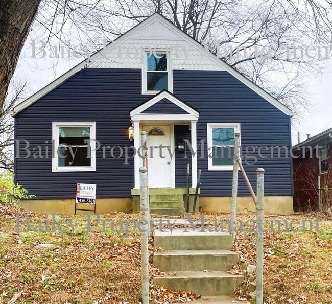 Photo - 4170 Hazelwood Ave House