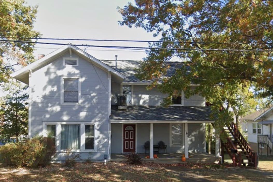 Building Photo - 101 E 12th St