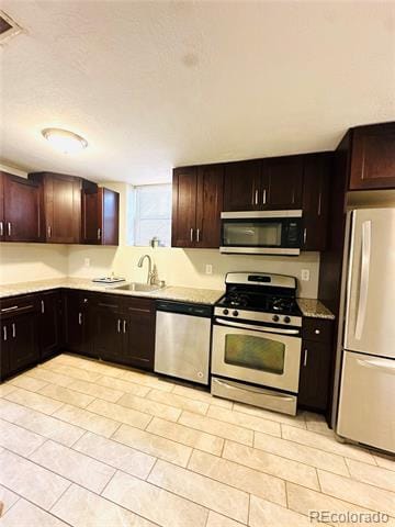 Building Photo - 1400 S Clermont St