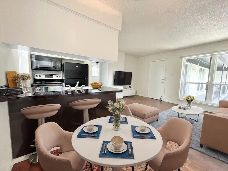 Foto principal - 4811 Live Oak St