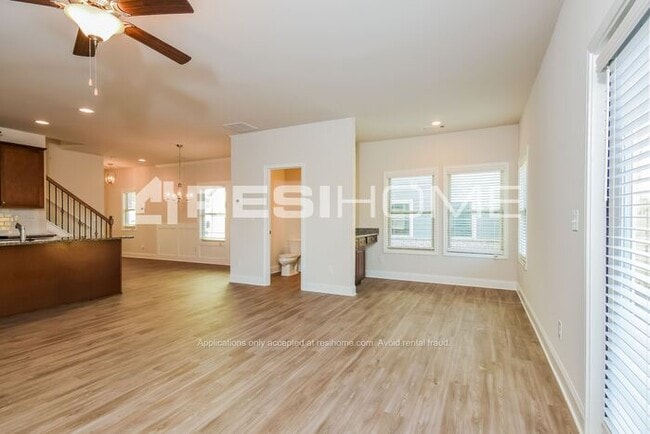 Foto del edificio - 1005 Tranquil Gdns Pl