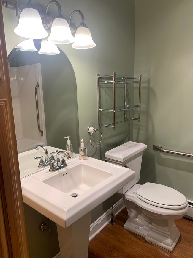 Bathroom - 661 Broadway