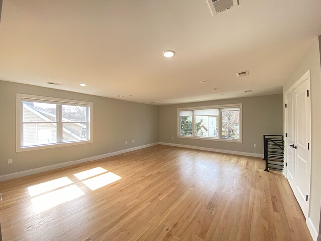 Building Photo - 105 Feronia Way