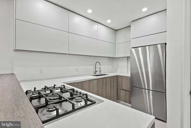 Foto del edificio - 1807 41st Pl SE