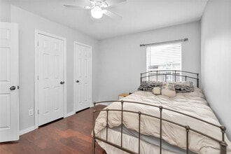 Building Photo - 26906 Autumn Gold Ct