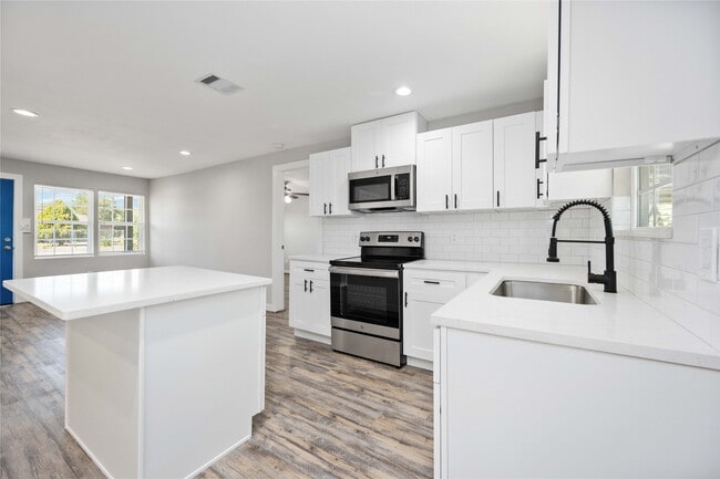 Building Photo - 3629 Corder St