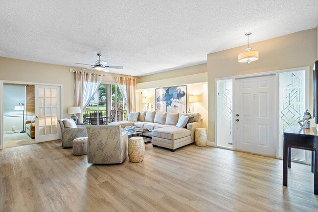 Building Photo - 5070 Lake Catalina Dr
