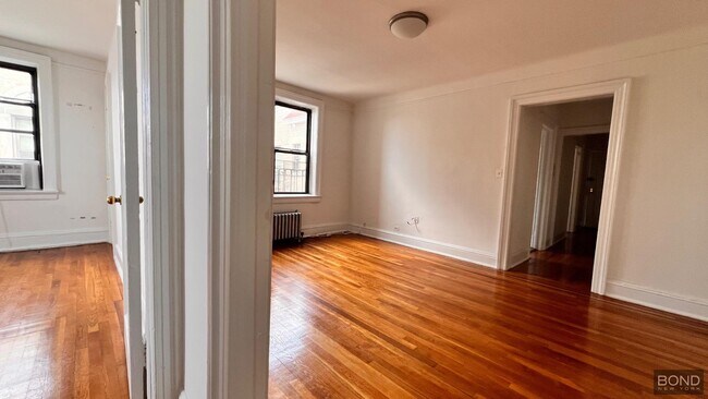 Building Photo - 32-15 35th St