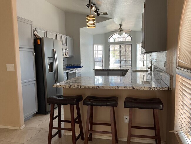 Foto del edificio - 3872 E Mountain Sky Ave