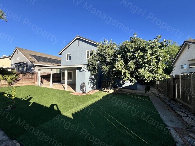 Building Photo - 5221 Moonlight Way