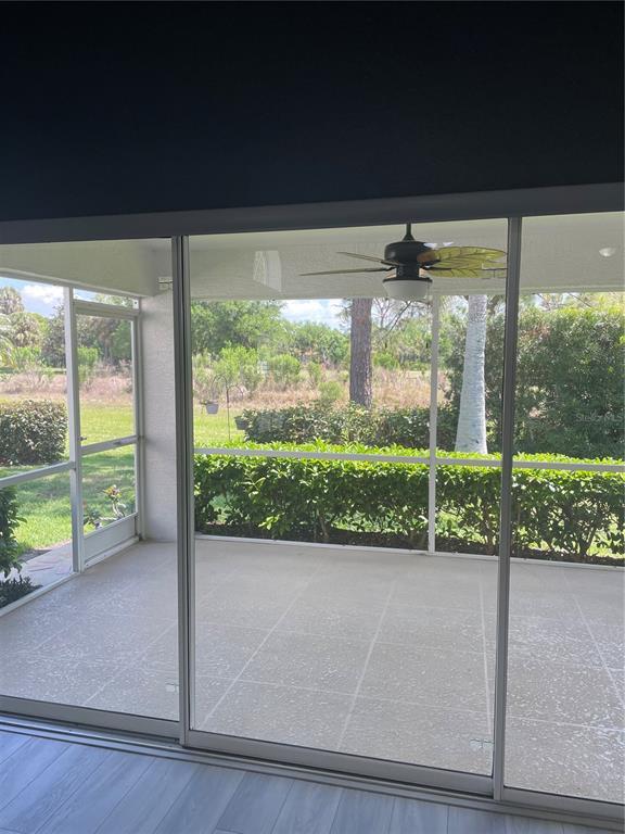 Foto del edificio - 7132 Melrose Pl