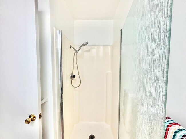 Foto del edificio - 2 Bedroom + 2 Bathroom Condo | Surfside III | Port Hueneme | Furnished