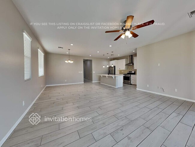 Foto del edificio - 19615 W Montecito Ave