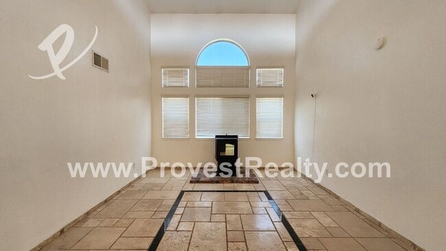 Building Photo - 12490 Iroquois Rd