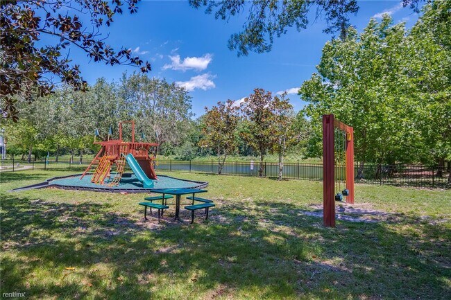Building Photo - 4 br, 2 bath House - 3921 i Lone Eagle Place