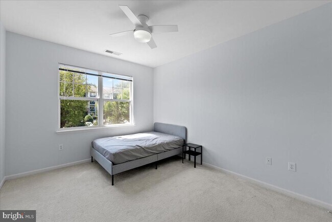 Foto del edificio - 12100 Garden Grove Cir