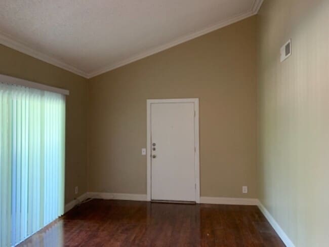 Building Photo - 1729 N Brea Blvd