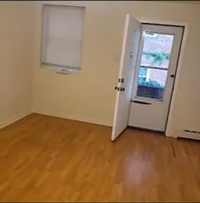 Primary Photo - 625 Houston Ave