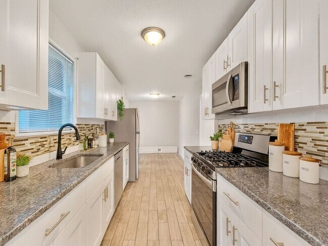 Foto del edificio - 2026 Burpee Dr