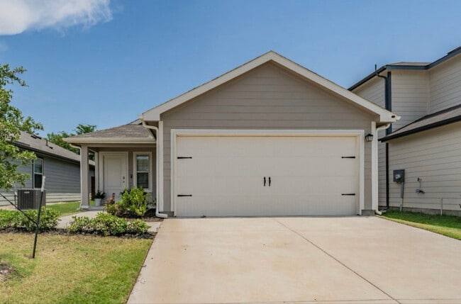 Building Photo - 363 Vitex Dr