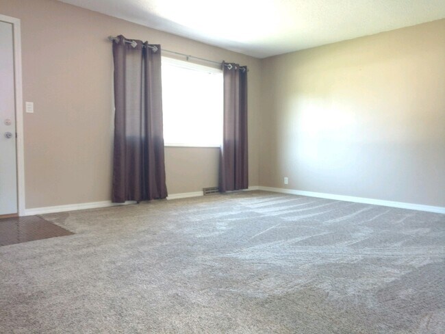 Foto del edificio - Charming 4 Bed / 1 Bath Ranch – Now Available!