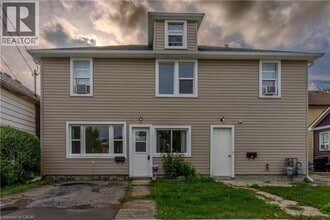 Building Photo - 137 Garner Ave