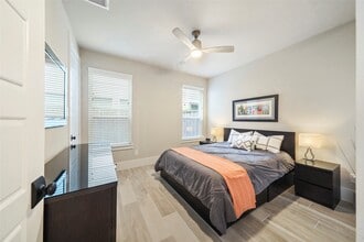 Building Photo - 2625 Fountain Key Blvd