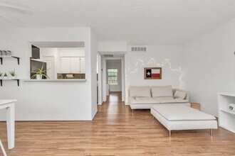 Building Photo - 3224 Timmons Ln