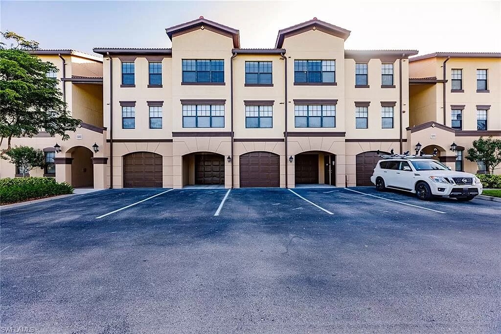 Primary Photo - 13010 Positano Cir