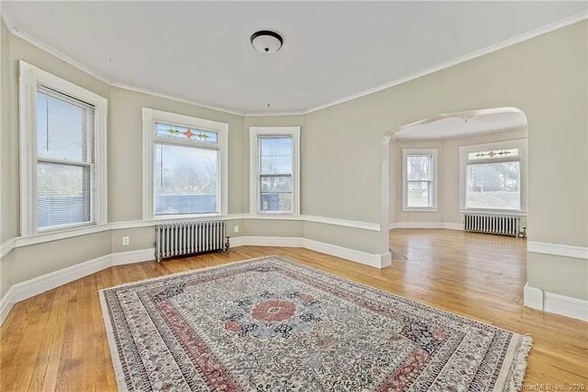 Dining Room - 590 N Main St