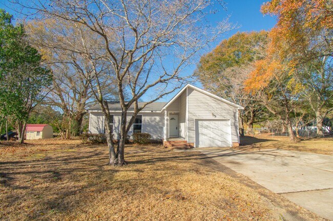 Foto del edificio - 3 Bedroom 2 Bathroom Fully Updated!!