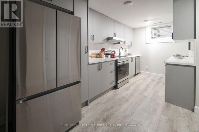 Photo du bâtiment - 37 Bentworth Ave