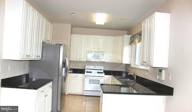 Building Photo - 105 Orchard Hills Dr