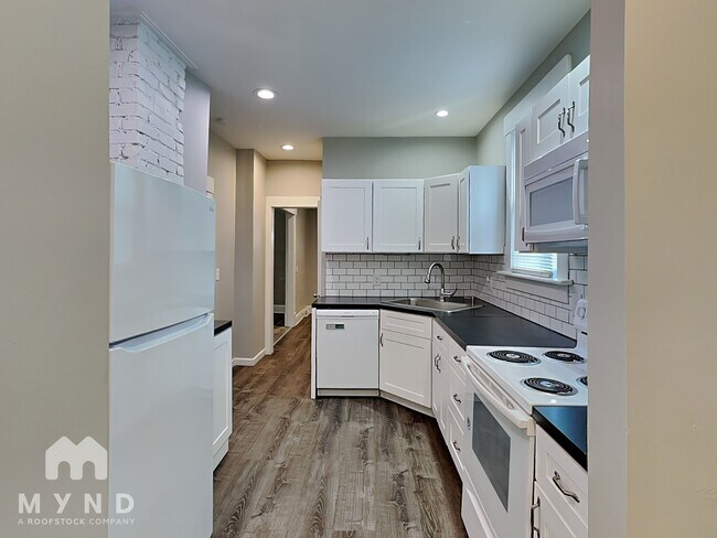 Foto del edificio - 153 N Oakley Ave