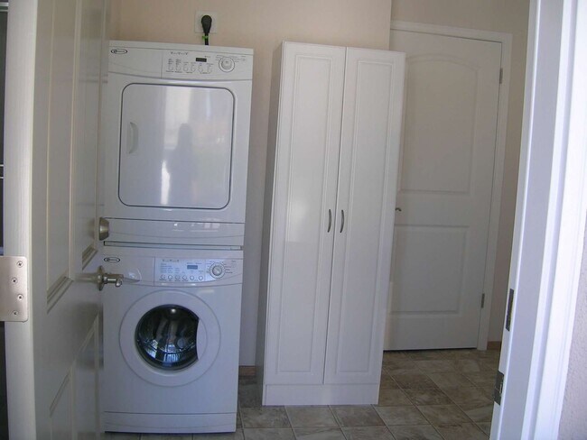 Foto del edificio - Updated Vintage Charm in Downtown Menlo Park