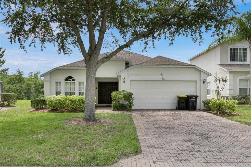 Primary Photo - 213 Moorgate Dr