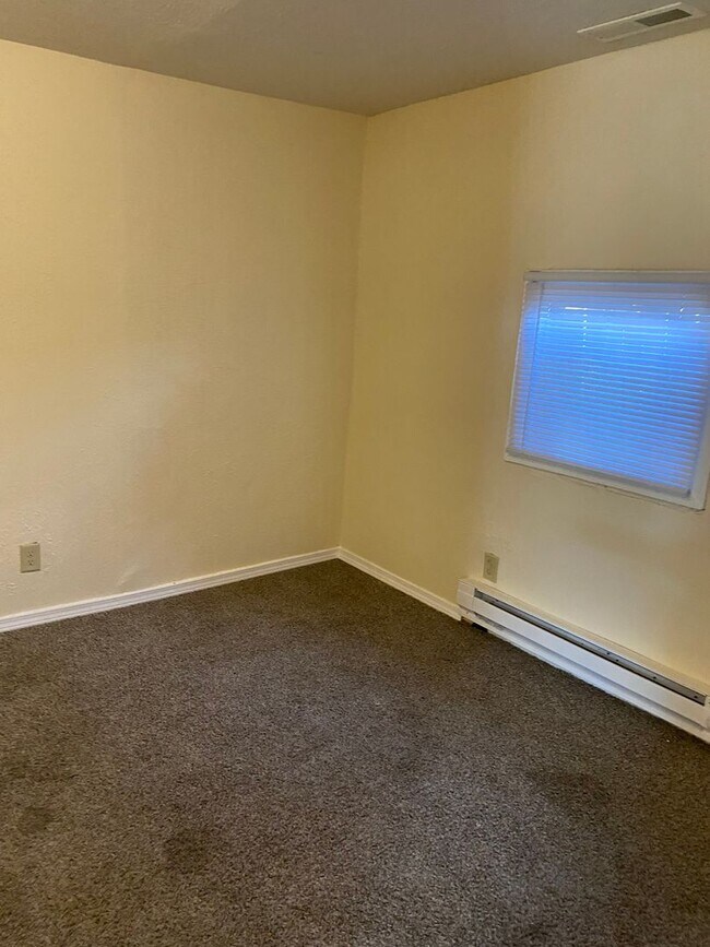 Foto del edificio - Cozy One bedroom Duplex located in Muncie, IN