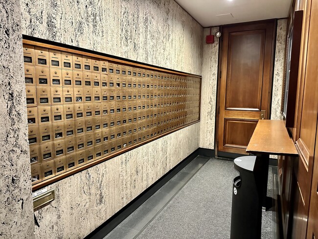 Foto del edificio - 720 W Gordon Terrace