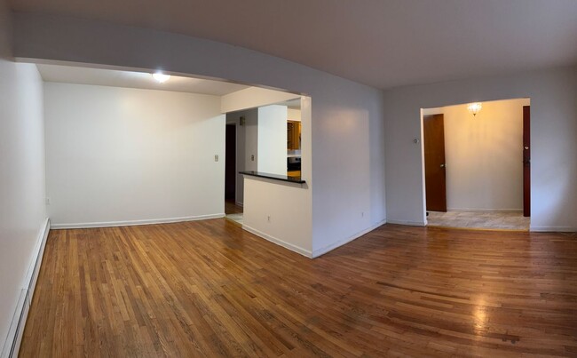 Foto del edificio - 92-15 221st St